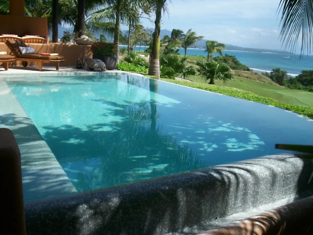 El Encanto infinity pool with ocean view
